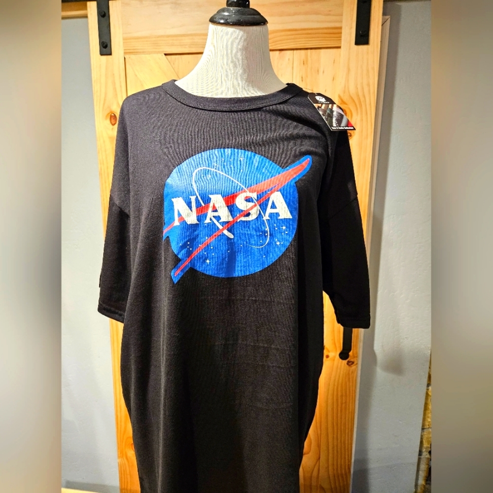 NASA Graphic Tshirt